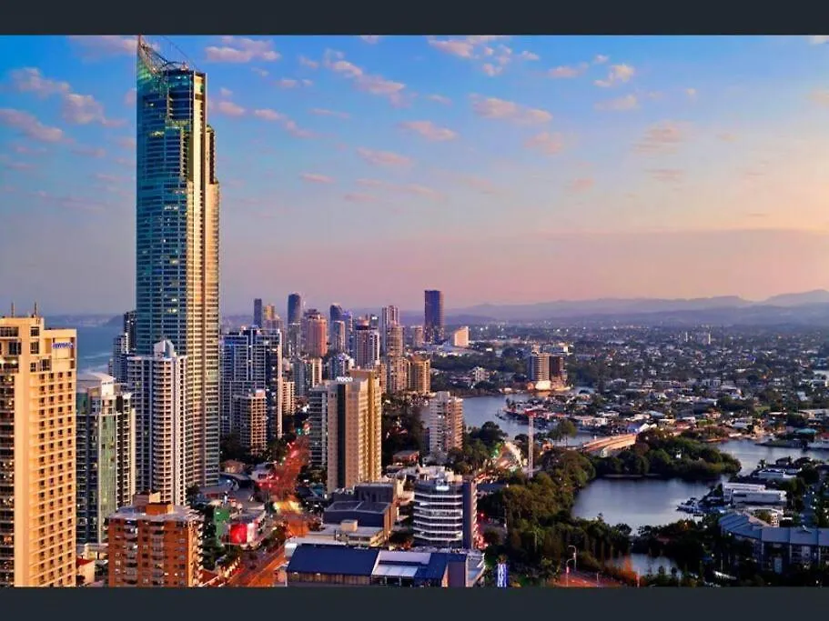 Welcome To A 275M2 Sub-Penthouse With Great Ocean Gold Coast